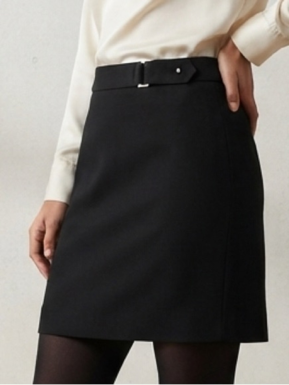 Rafaella Black Mini Pencil with Silver Accent Buckle Size 6 Petite